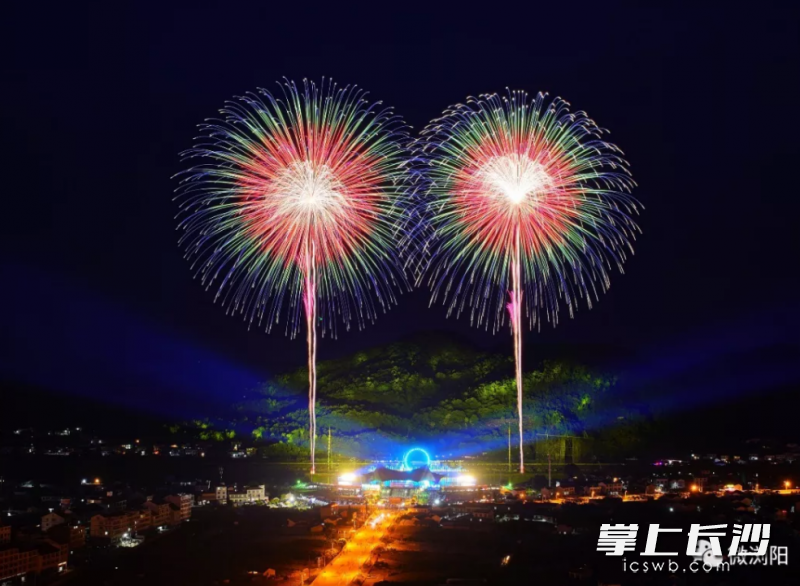 浏阳焰火大会从2018年开始举办。唐浩 摄(资料图) 浏阳焰火大会从2018年开始举办。唐浩 摄(资料图)