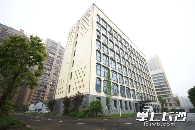 4月27日，备受关注的湖南省妇幼保健院光达分院正式开诊。医院供图