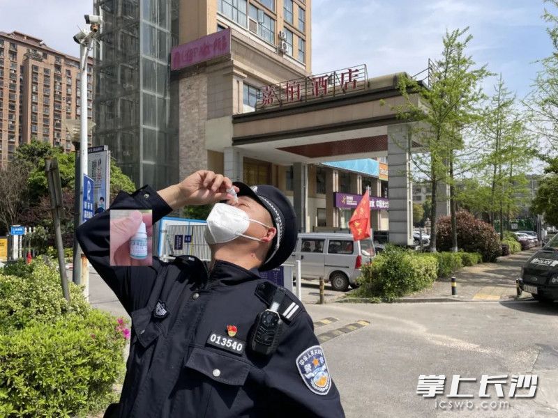 麓谷派出所民警任怀志。通讯员 供图 麓谷派出所民警任怀志。通讯员 供图