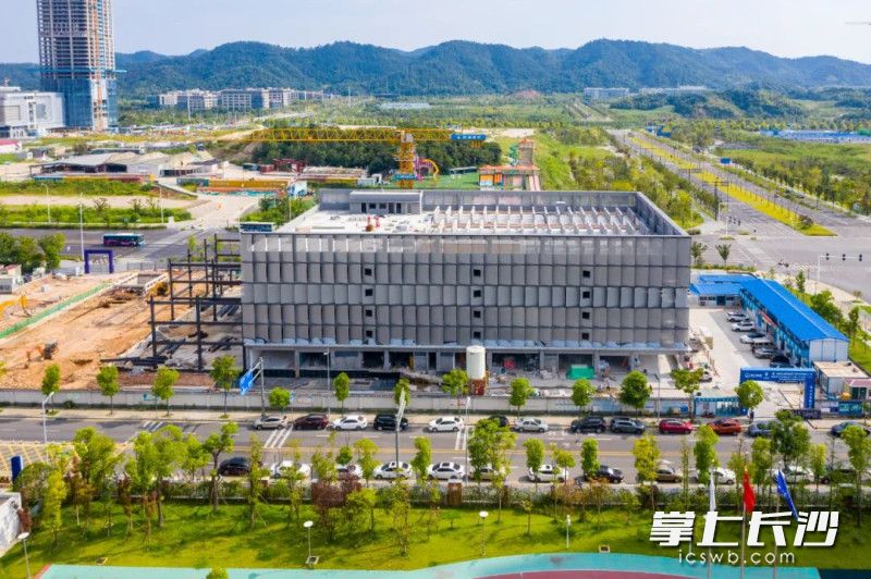 梅溪湖D区能源站及金菊路停车场项目施工迎新进展。长沙晚报全媒体记者 匡小娟 供图 梅溪湖D区能源站及金菊路停车场项目施工迎新进展。长沙晚报全媒体记者 匡小娟 供图