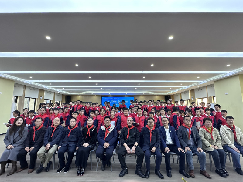 “名家面对面”文学讲座活动走进博才中海小学。均为长沙晚报通讯员 刘博言 供图 “名家面对面”文学讲座活动走进博才中海小学。均为长沙晚报通讯员 刘博言 供图