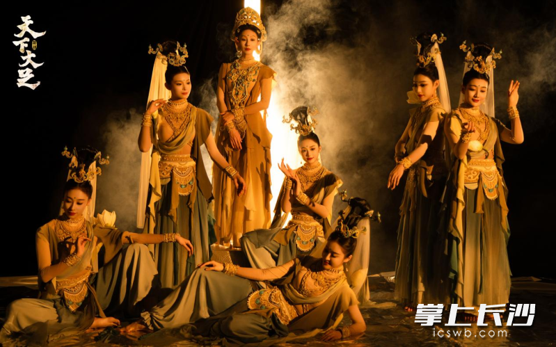 舞剧《天下大足》剧照。 均为梅溪湖大剧院供图 舞剧《天下大足》剧照。 均为梅溪湖大剧院供图