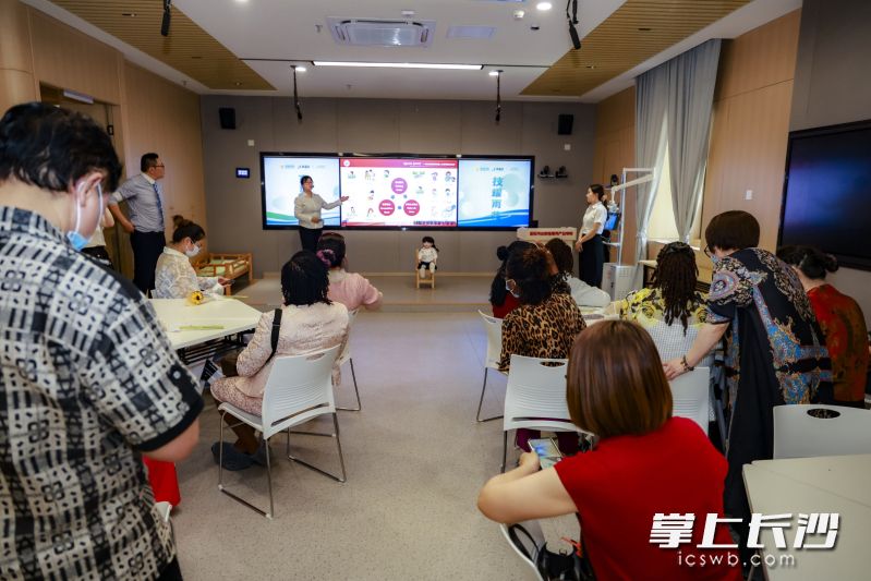 今日,中肯妇幼老健康高技能人才培养国际交流周在长沙正式启动。 今日,中肯妇幼老健康高技能人才培养国际交流周在长沙正式启动。