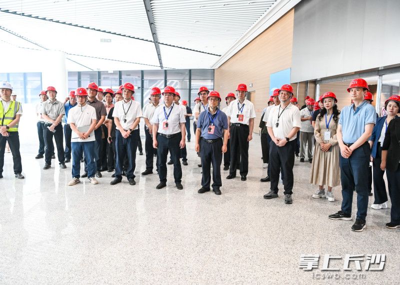 集中视察现场。 长沙晚报全媒体记者 刘晓敏 摄 集中视察现场。 长沙晚报全媒体记者 刘晓敏 摄