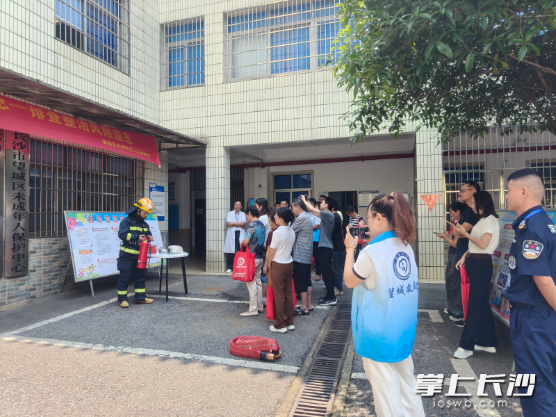 图为宣讲场景。 长沙晚报通讯员 杨来富 摄