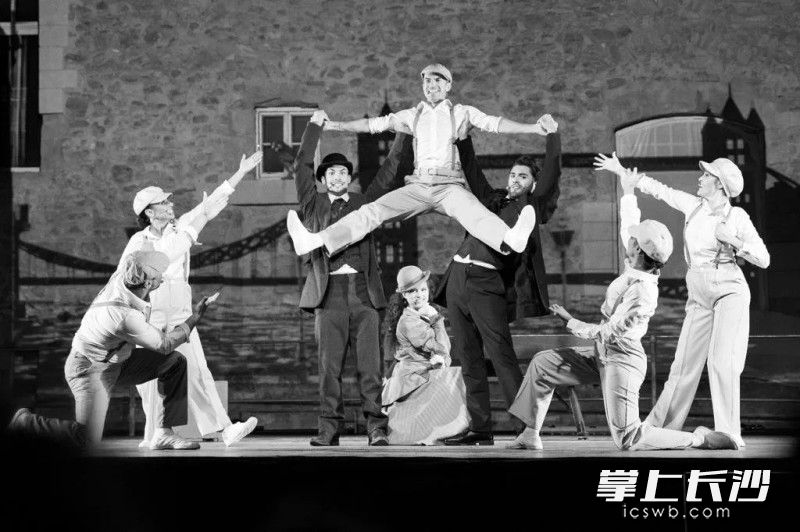 法式音乐剧+推理。 法式音乐剧+推理。