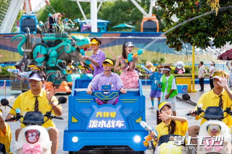 体验与亲子休闲需求,解锁夏日游玩新乐趣。 体验与亲子休闲需求,解锁夏日游玩新乐趣。
