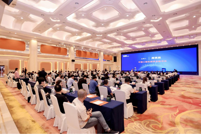 2026苏湘两省工程机械产业合作对接会现场。长沙晚报通讯员 易丹供图 2026苏湘两省工程机械产业合作对接会现场。长沙晚报通讯员 易丹供图