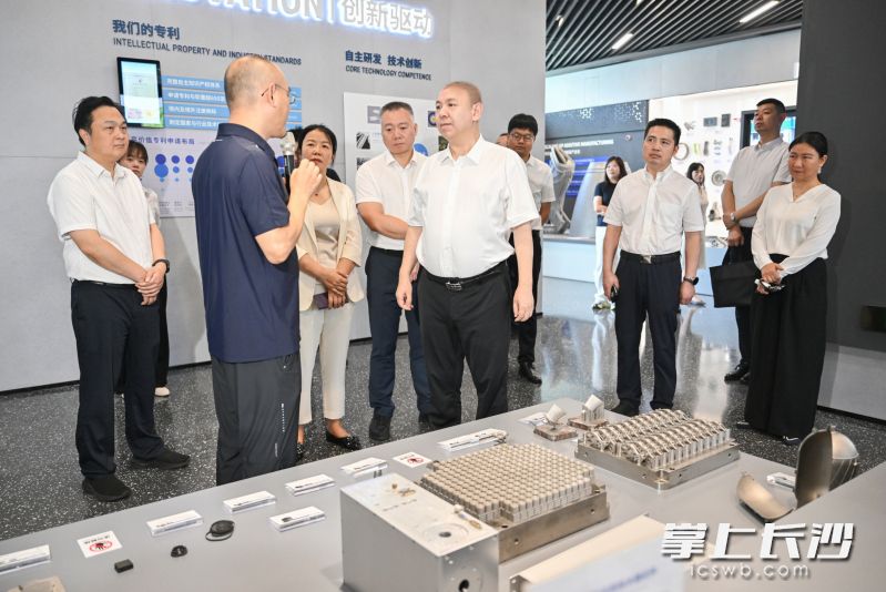刘新良在湖南华曙高科技股份有限公司调研。 刘新良在湖南华曙高科技股份有限公司调研。