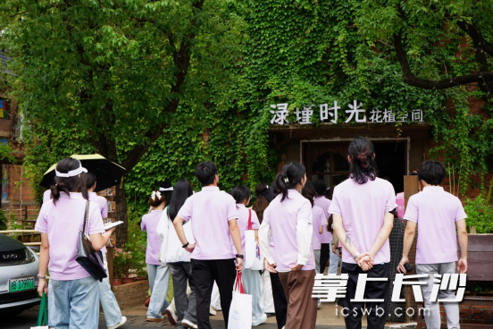 实地调研。 实地调研。