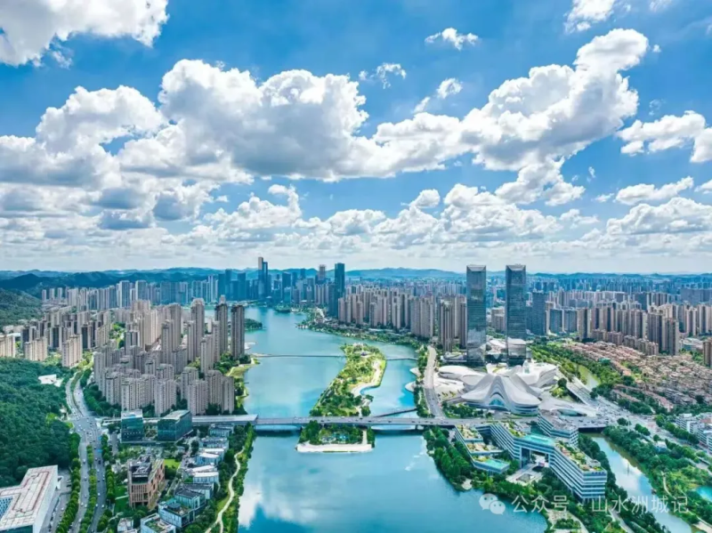 长沙近十年人口净流入超300万，其中80%为35岁以下年轻人。均为资料图片