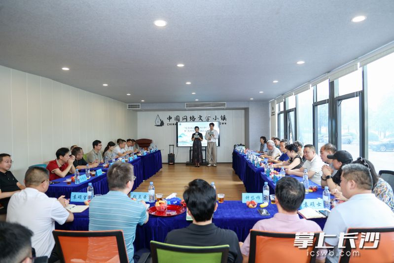 活动以三大篇章渐次展开，创新营造全员参与、沉浸共读的体验场。