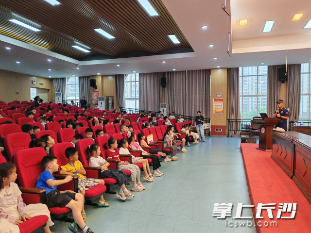 科普活动现场。 长沙晚报通讯员 袁沛鑫供图 科普活动现场。 长沙晚报通讯员 袁沛鑫供图