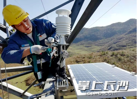 国天科技参与的“能源装备冰霜预探测与防除技术及产业化”项目能让电网、热泵、飞机等重点装备在冰雪天里“不感冒、不打滑”。均为 通讯员 朱天伦 供图 国天科技参与的“能源装备冰霜预探测与防除技术及产业化”项目能让电网、热泵、飞机等重点装备在冰雪天里“不感冒、不打滑”。均为 通讯员 朱天伦 供图