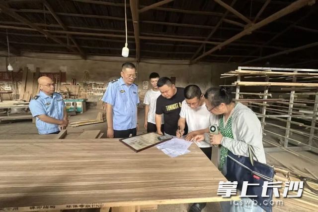 沙坪街道常态化开展安全生产排查整治。 沙坪街道常态化开展安全生产排查整治。