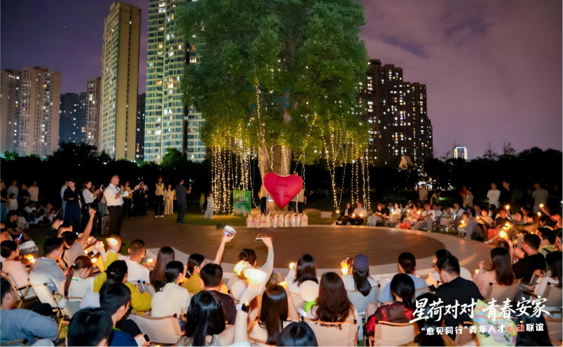 星空音乐会缓缓开唱。主办方供图 星空音乐会缓缓开唱。主办方供图