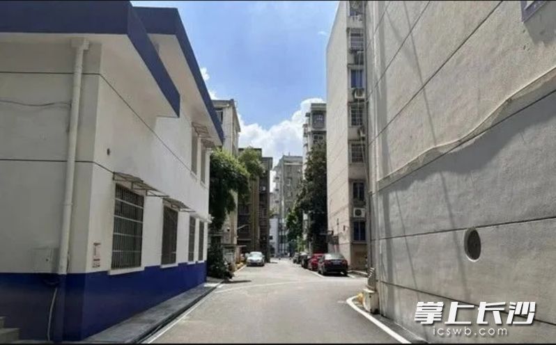 力争2026年底湖南全省新开工改造危旧房7000套以上,2030年底达到30000套。 力争2026年底湖南全省新开工改造危旧房7000套以上,2030年底达到30000套。