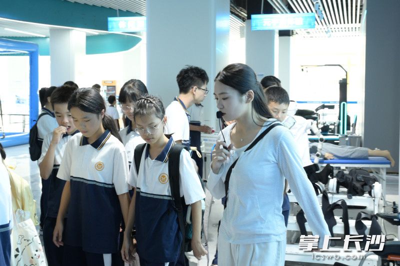“走进科学家实验室”科普课堂现场。 “走进科学家实验室”科普课堂现场。