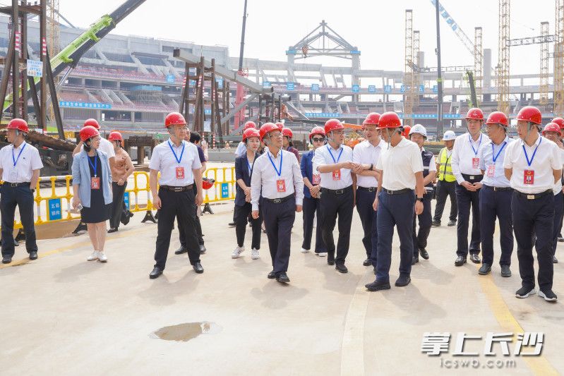 集中视察现场。 长沙晚报全媒体记者 刘晓敏 摄 集中视察现场。 长沙晚报全媒体记者 刘晓敏 摄