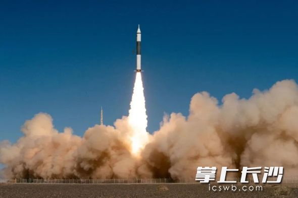 9月17日,位于湖南湘江新区的苏科智能首颗AI验证星TY51星完成发射任务。均为 通讯员 邓意麒 供图 9月17日,位于湖南湘江新区的苏科智能首颗AI验证星TY51星完成发射任务。均为 通讯员 邓意麒 供图