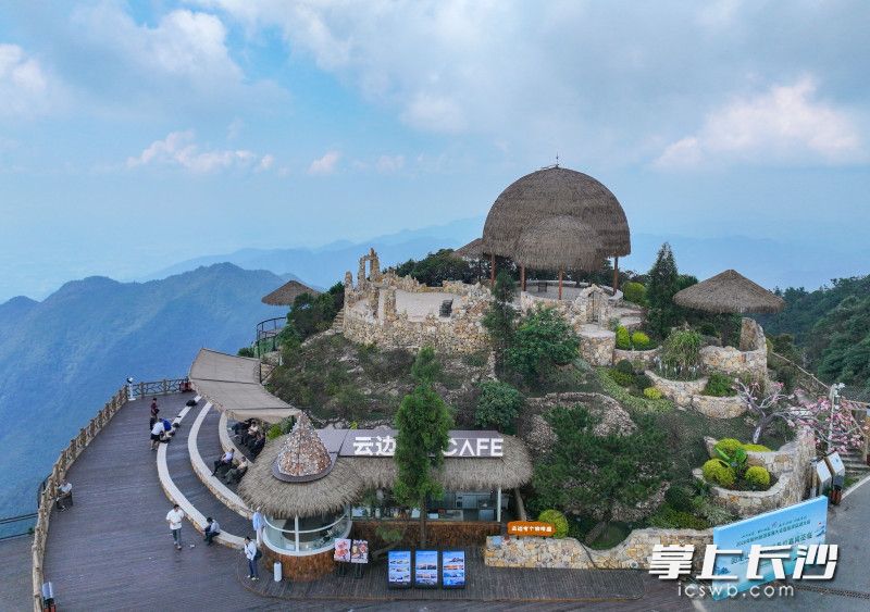 资兴市回龙山景区。 资兴市回龙山景区。