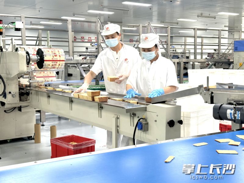 位于浏阳经开区的美丹食品车间。长沙晚报全媒体记者 朱泽寰 摄 位于浏阳经开区的美丹食品车间。长沙晚报全媒体记者 朱泽寰 摄