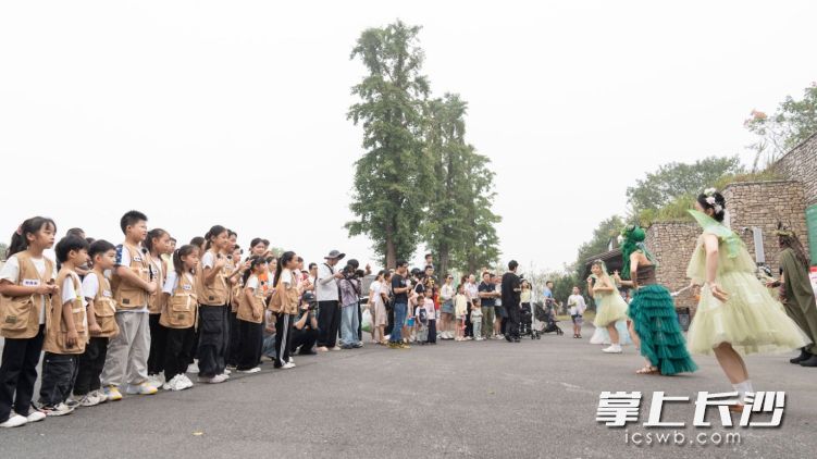 湘阴洋沙湖·溪龙里森岛精灵季主题活动火热上演。通讯员供图 湘阴洋沙湖·溪龙里森岛精灵季主题活动火热上演。通讯员供图