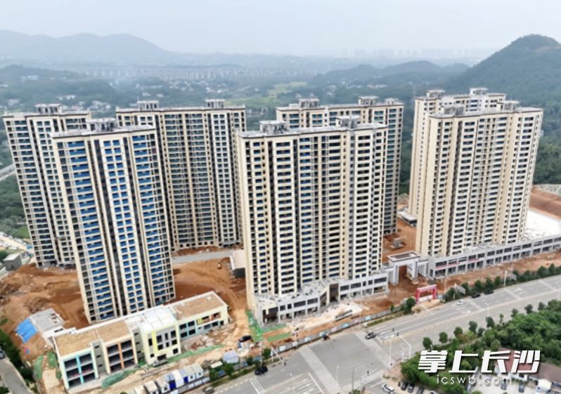 10月5日,白马家园保障房项目依然在全力推进建设进度。通讯员 曾敏 供图 10月5日,白马家园保障房项目依然在全力推进建设进度。通讯员 曾敏 供图