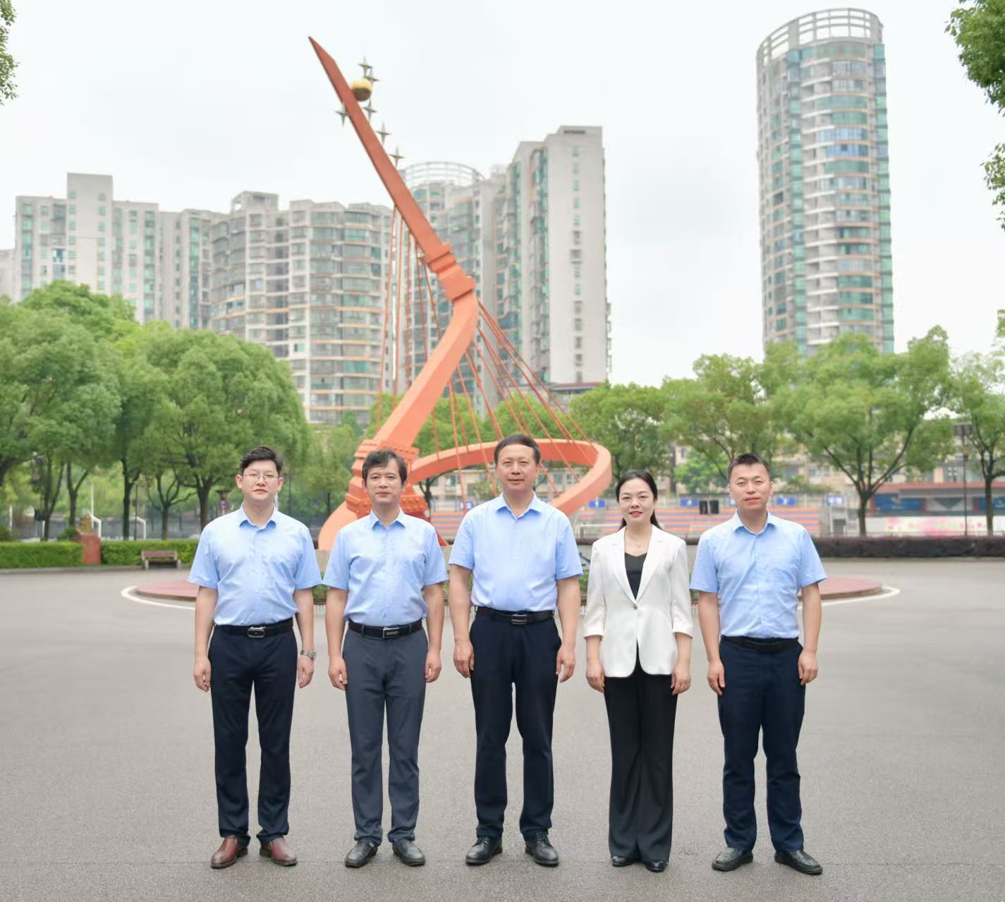 学校领导班子 学校领导班子