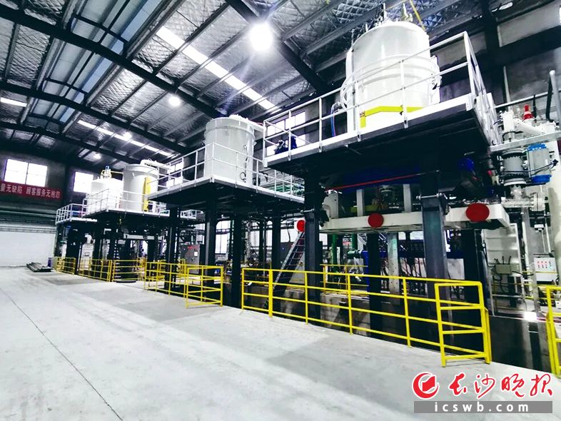 湖南银行综合运用一系列特色产品进行精准对接,助推重大项目发展。 湖南银行综合运用一系列特色产品进行精准对接,助推重大项目发展。