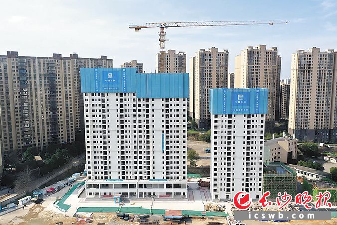 桃景苑安置房项目进入收官冲刺阶段。 长沙晚报通讯员 张欢丽 摄