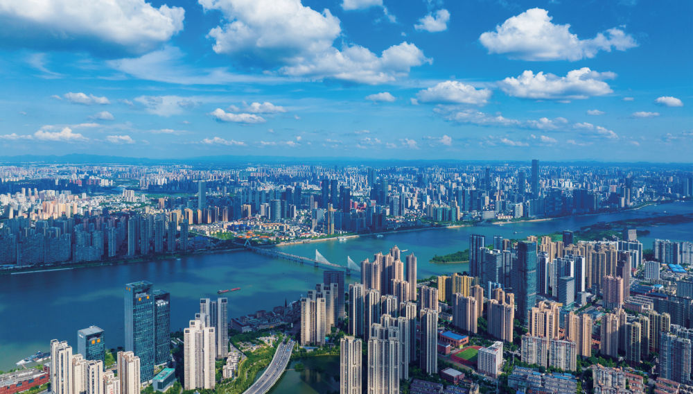 2025年6月,长沙滨江新城(邹麟/摄) 2025年6月,长沙滨江新城(邹麟/摄)